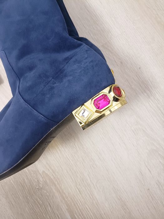 Cisme casadei piele intoarsa