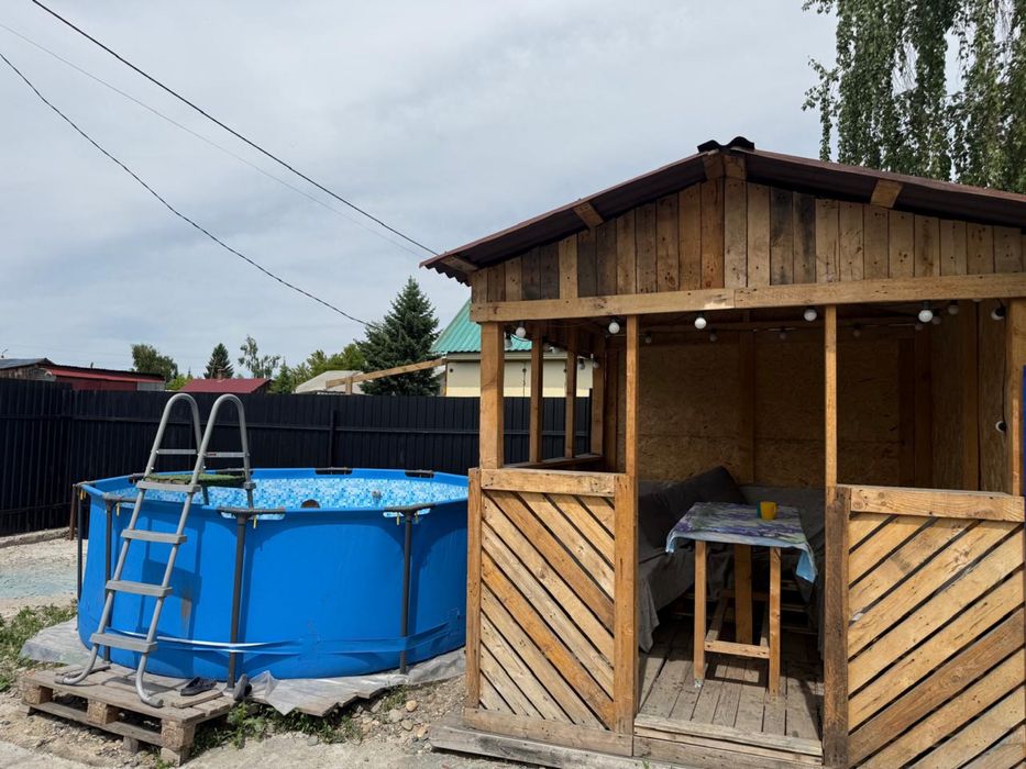 Продам дом в районе меновного