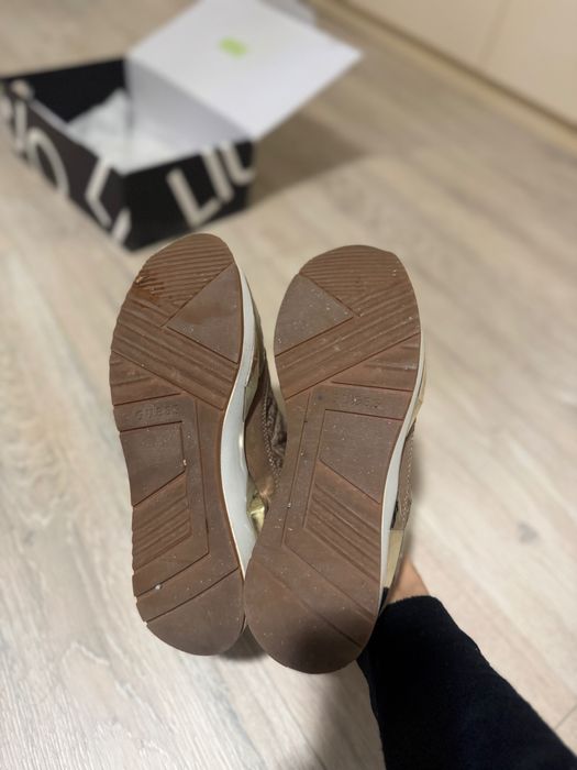 Дамски обувки/маратонки Guess