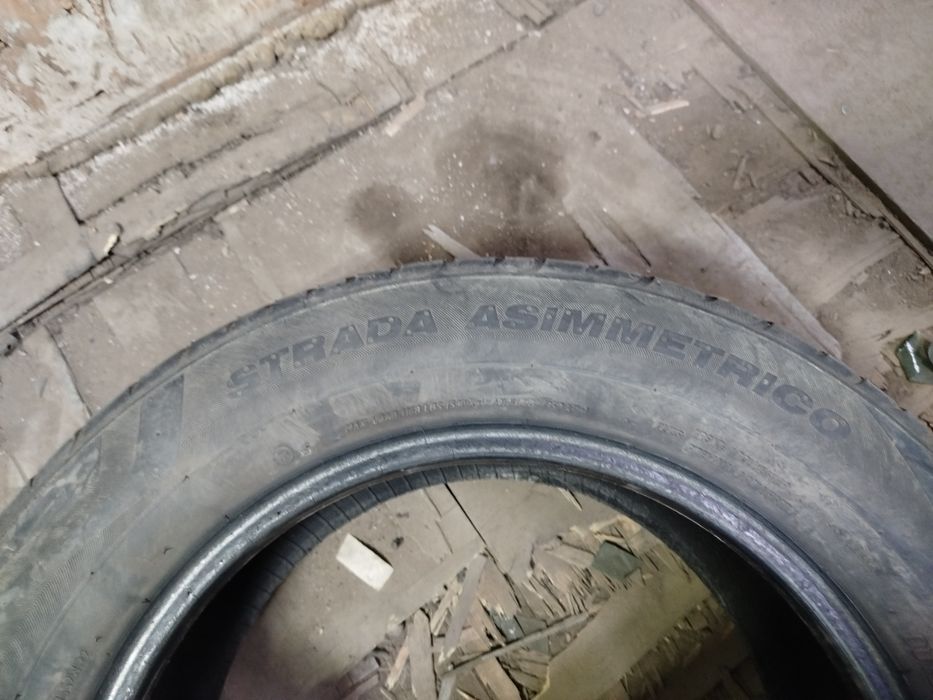 Продаю летние шины viatti strada
