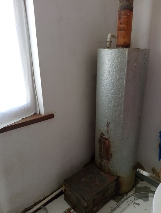 Титан б/у в хорошем состоянии