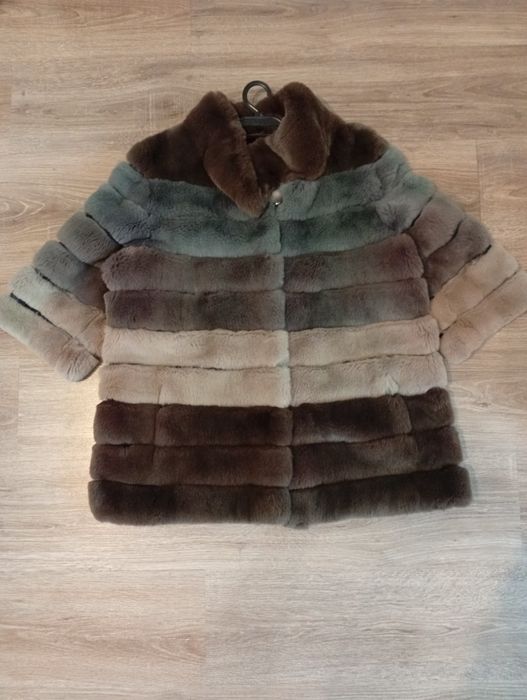 Палто от естествен косъм рекс- чинчила  ризата е подарък нови