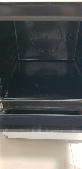 Продам электро плита четыре .