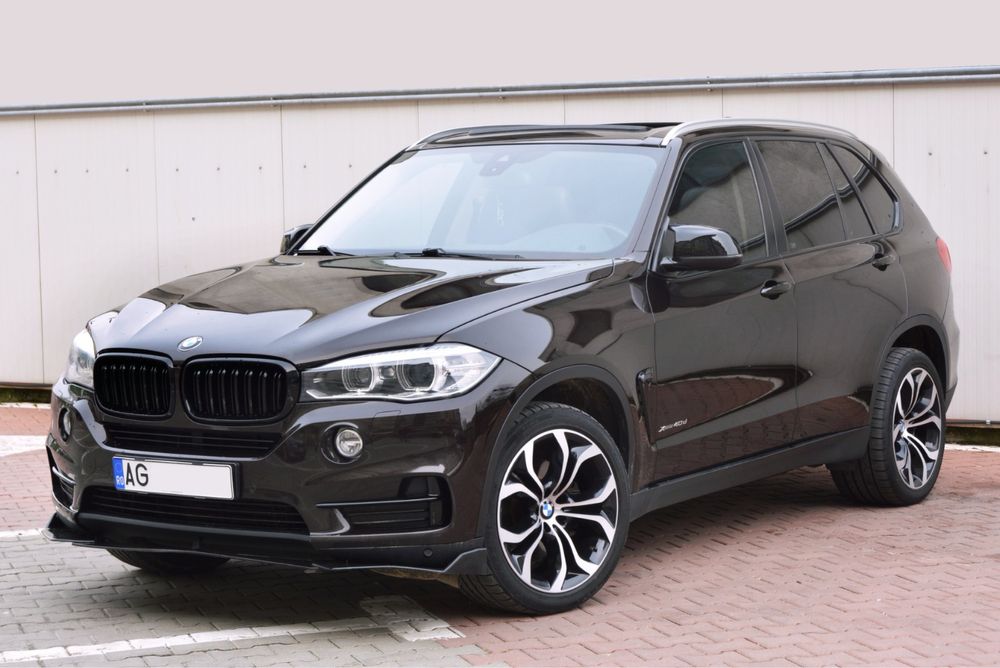 Proprietar vand schimb BMW X5 F15 3litri 313cp