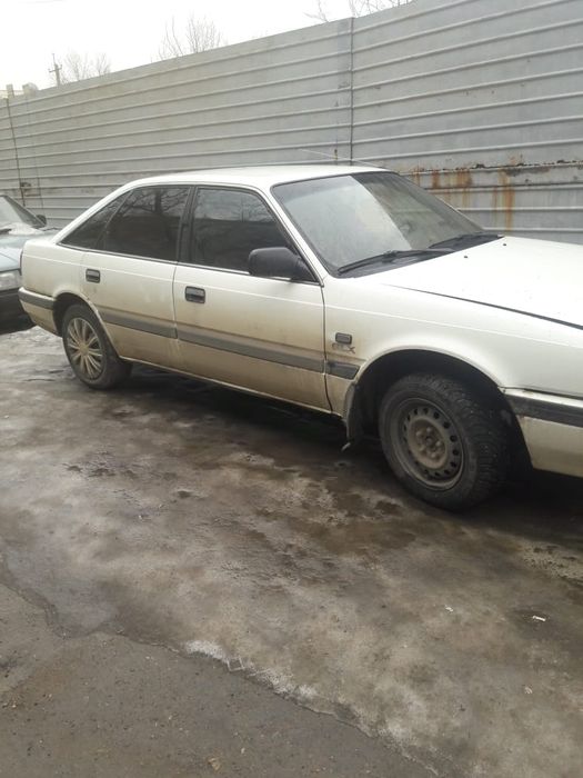 Продам машину мазда 626