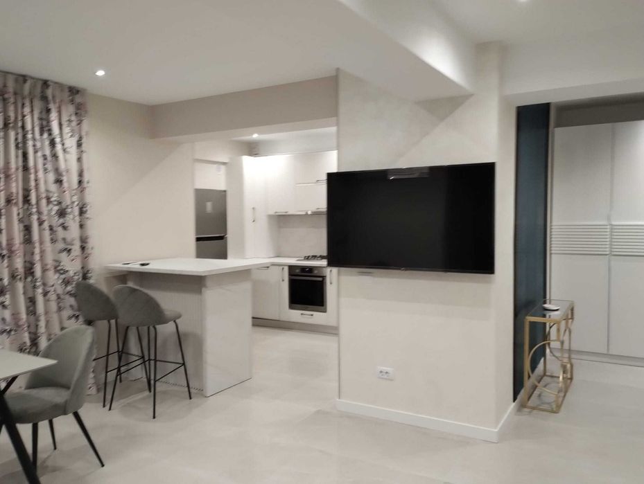 Inchiriez apartament-Facultatea de Medicină -Ciupercă ,2 camere,bloc nou