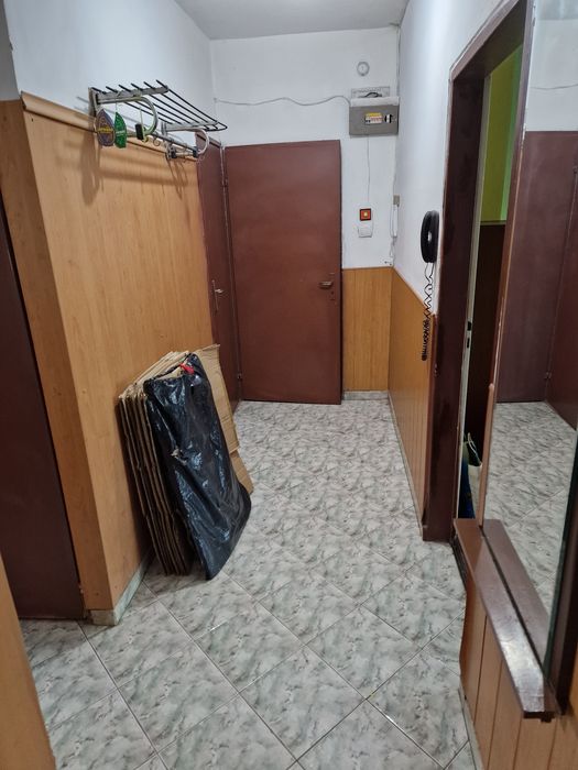 Продава 3стаен апартамент жк.Банишора