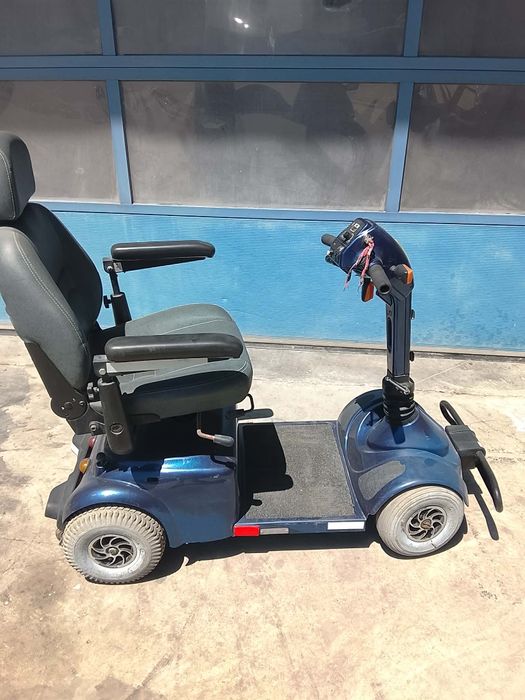 Carucior scuter electric