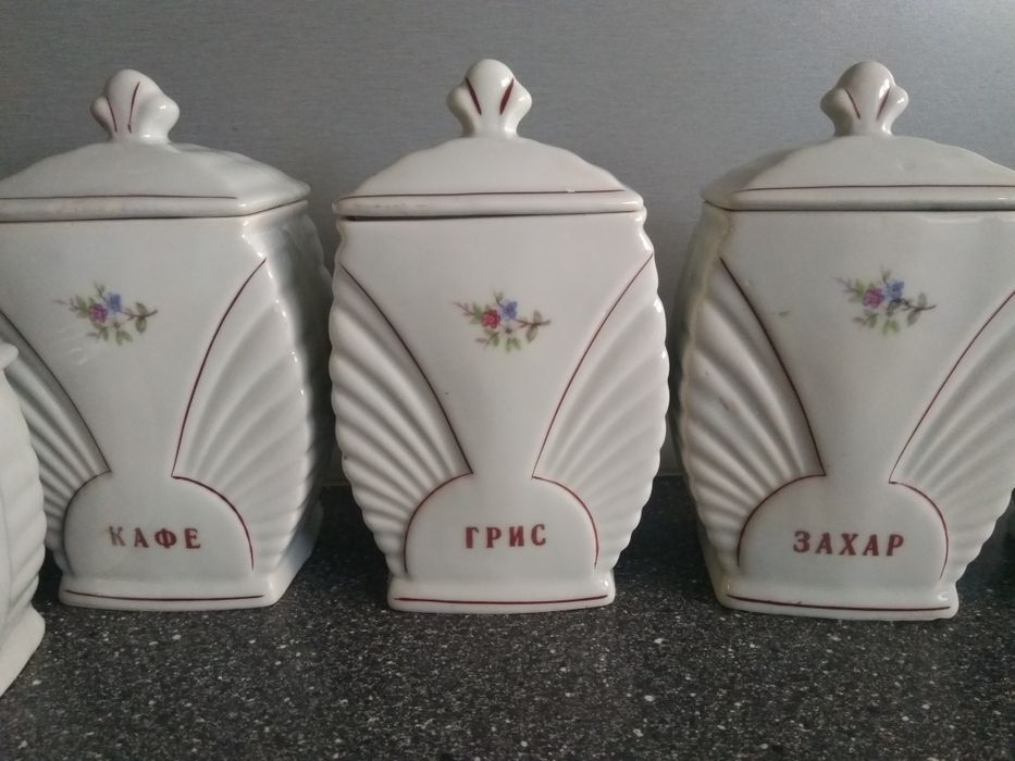 Стар ретро сервиз