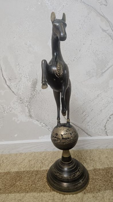 Сувенир статуэтка  Конь бронза