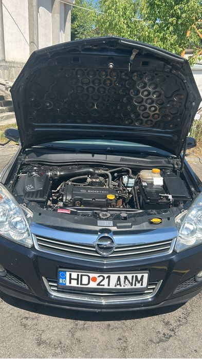 Vand Opel Astra  H Enjoy /AB berlina cu hayon