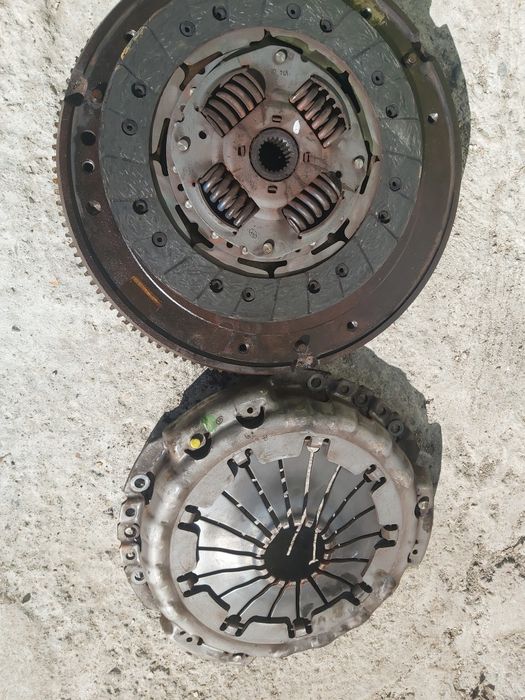 Скоростна кутия и съединител отлични, Рено Мастер  2.5  120 к.с 2006 г