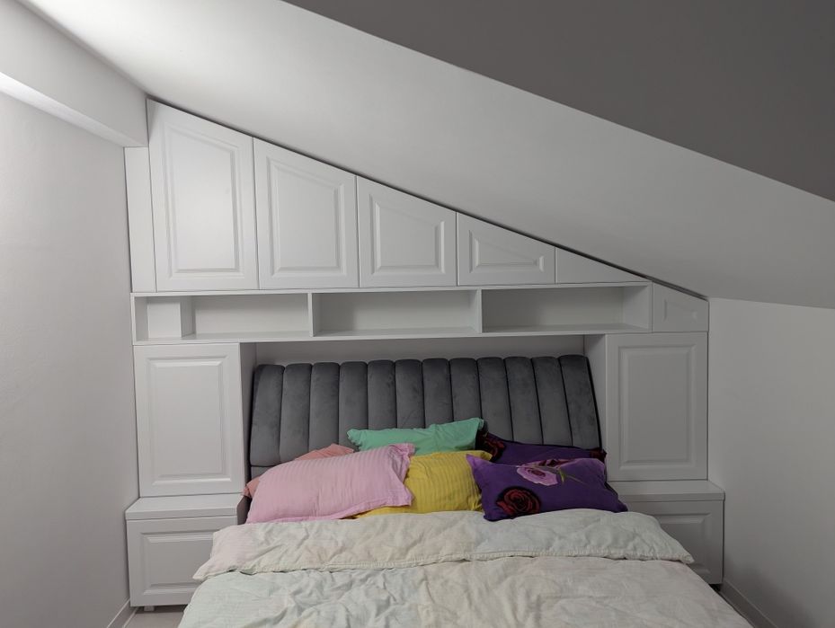 Mobilier la comanda