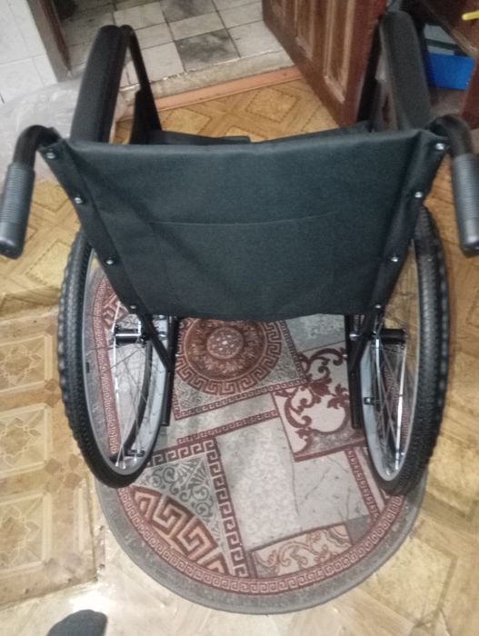 Продам коляску для инвалидов