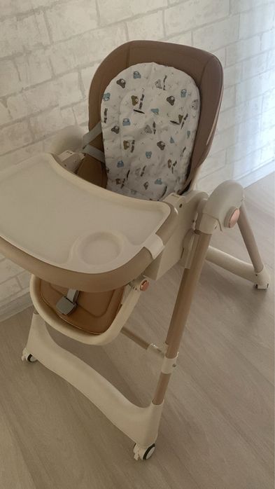 Продам стул для кормление 2/1