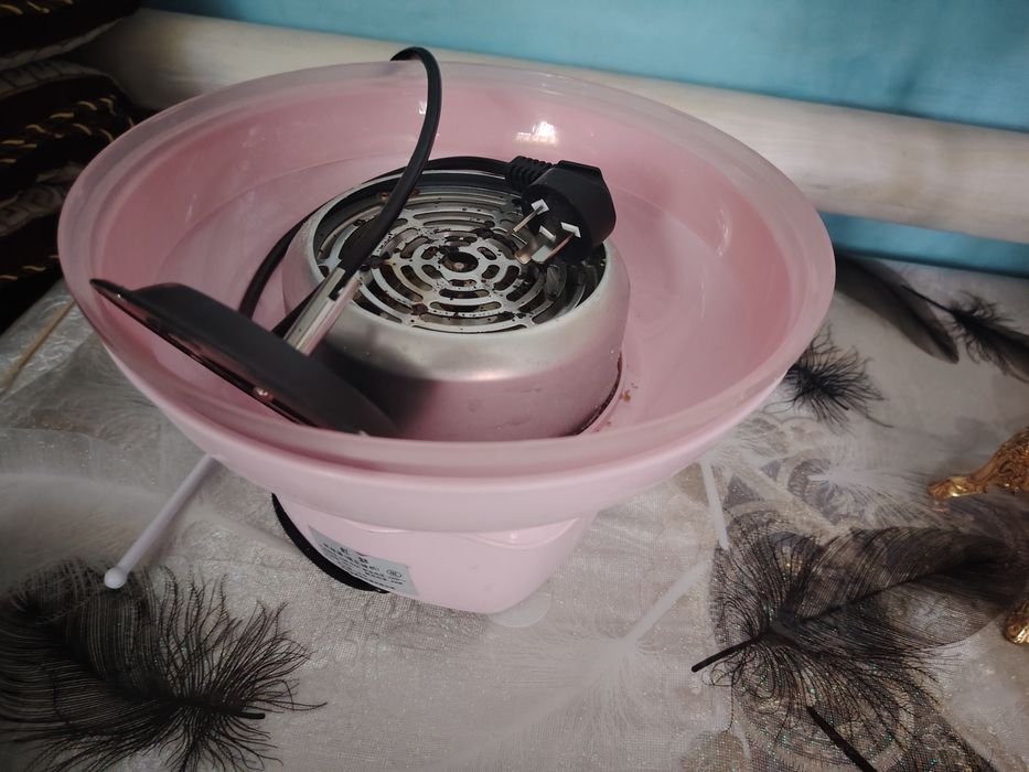 Продам аппарат для сладкий вати использовали 2 раз