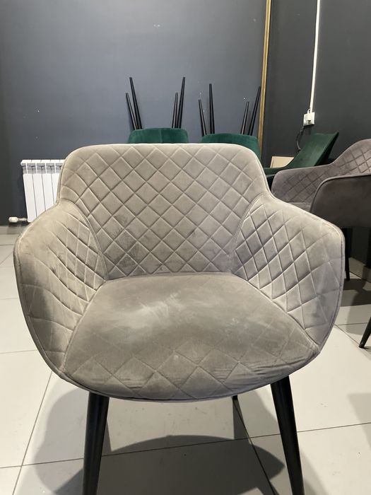 Стулья для заведений