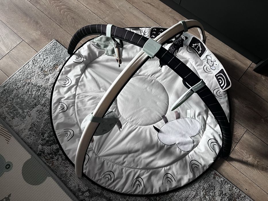 Активна гимнастика Tiny love + възглавница за време по коремче