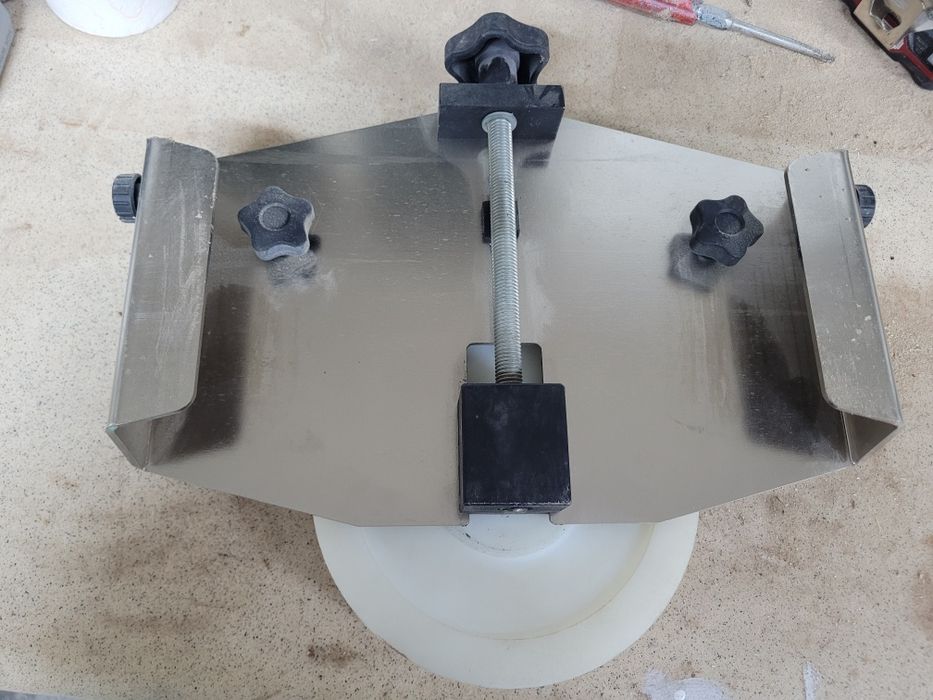 Dispozitiv roluit profile