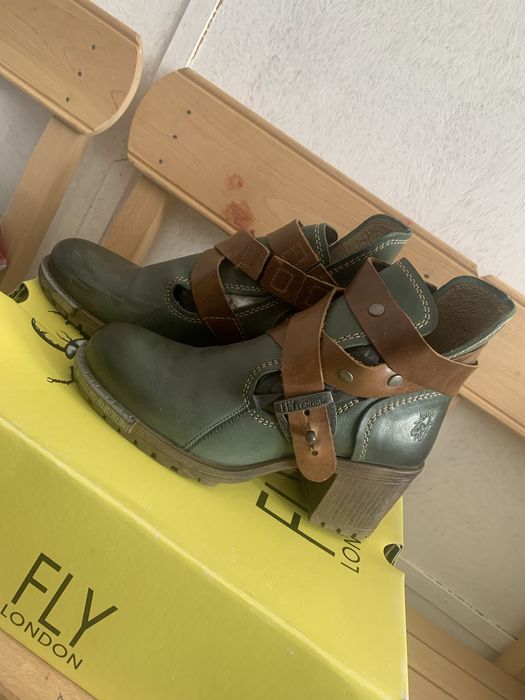 Fly London кожени дамски боти