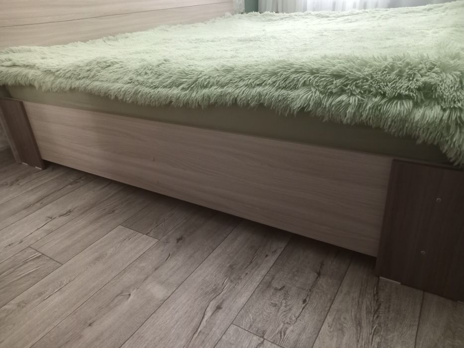 Кровать двуспальная
