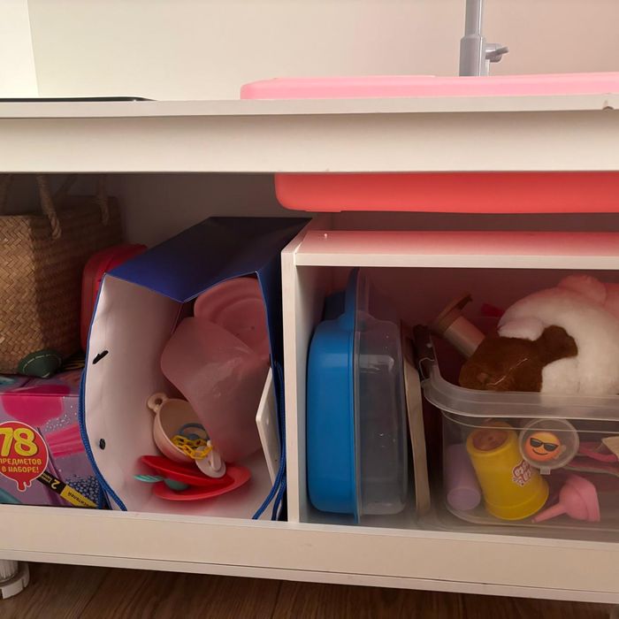 Продам игрушечный кухонный гарнитур