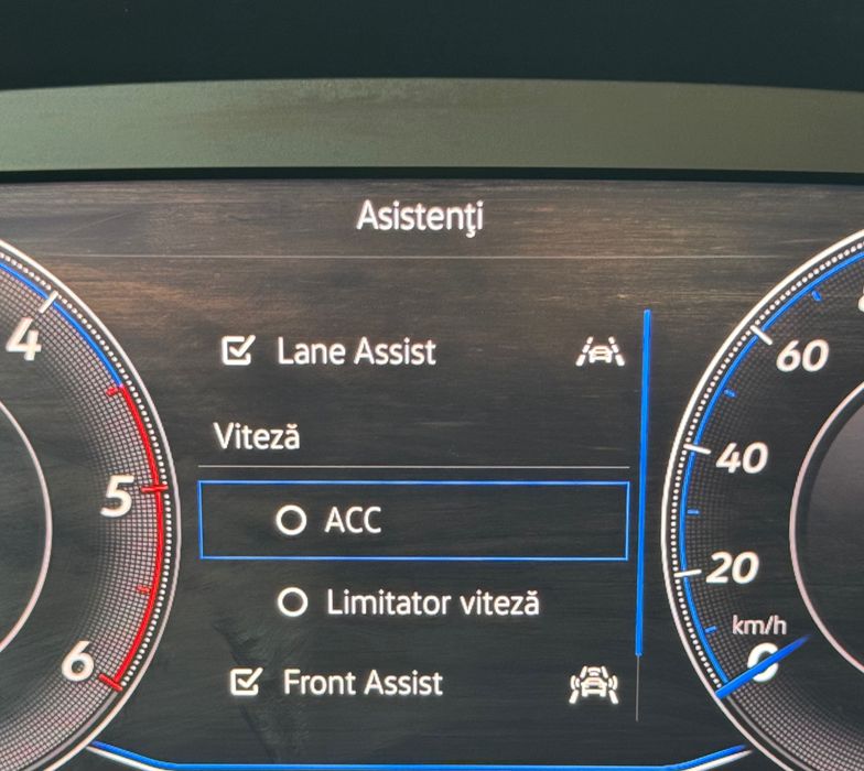 Volkswagen Arteon-2021~Virtual Cockpit~KM Reali ~Distronic~Lane Asist