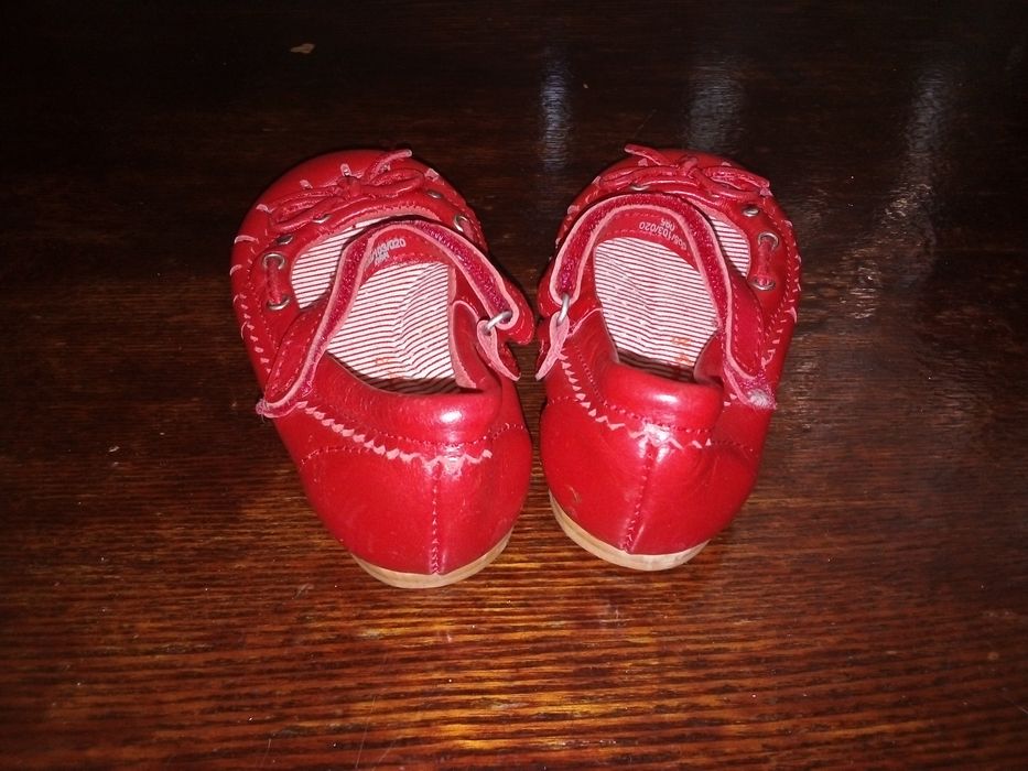 Новая детская обувь на девочку!