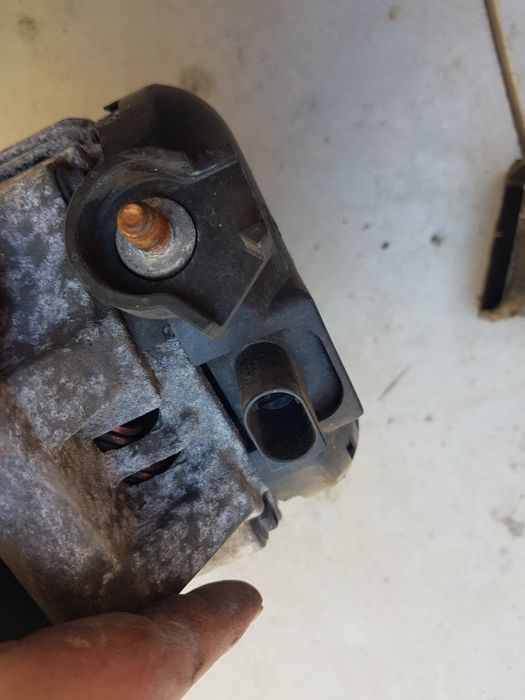 Динамо/Алтернатор бмв е90 е91 е92 е93 320и