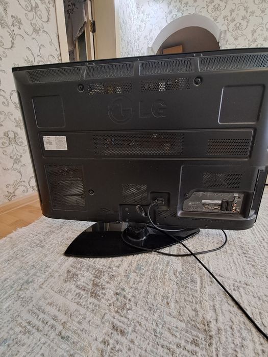 Телевизор LG, в отличном состояние