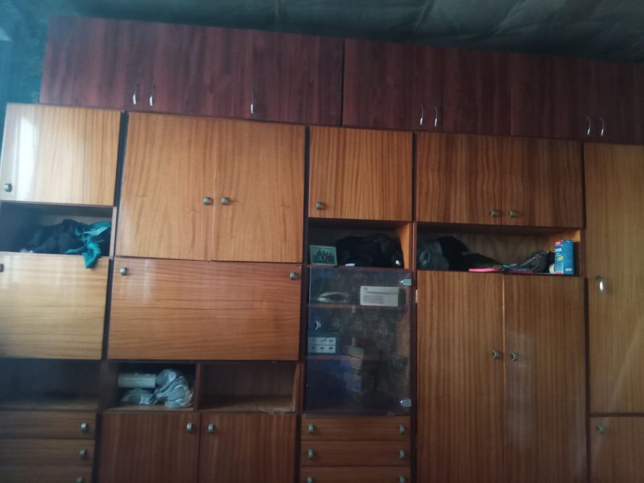 Срочно продам старый гарнитур