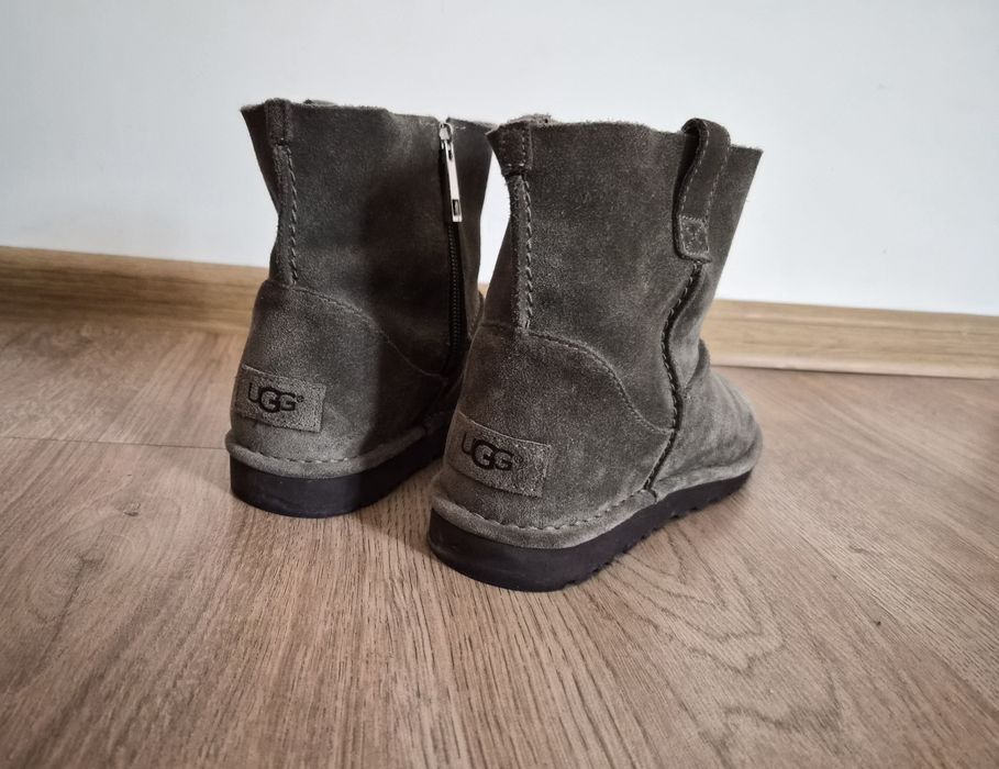 Оригинашни дамски боти UGG