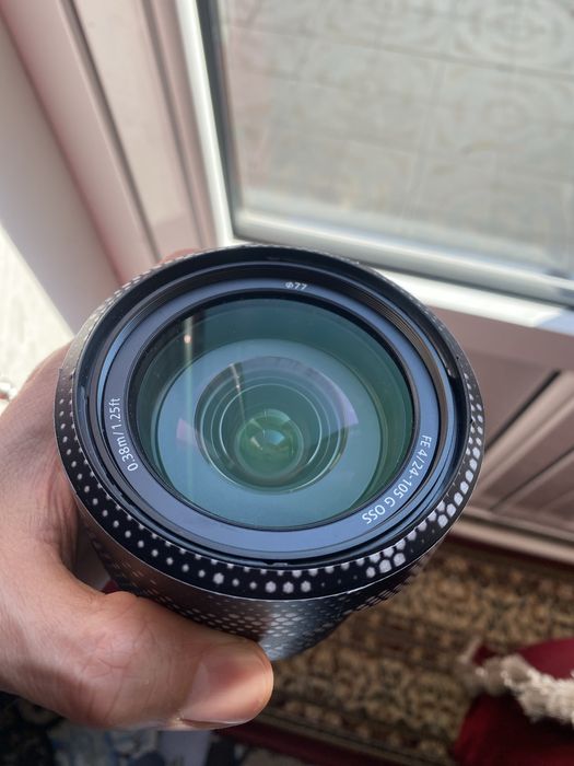 Sony 24-105mm sotiladi