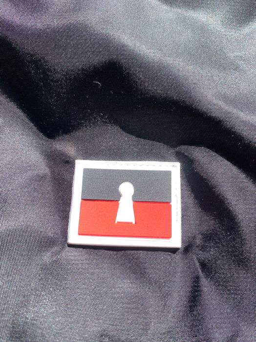 Tango Hotel by Isaak Pelayo