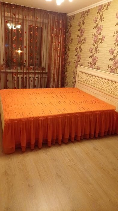 Кровать с матрасом