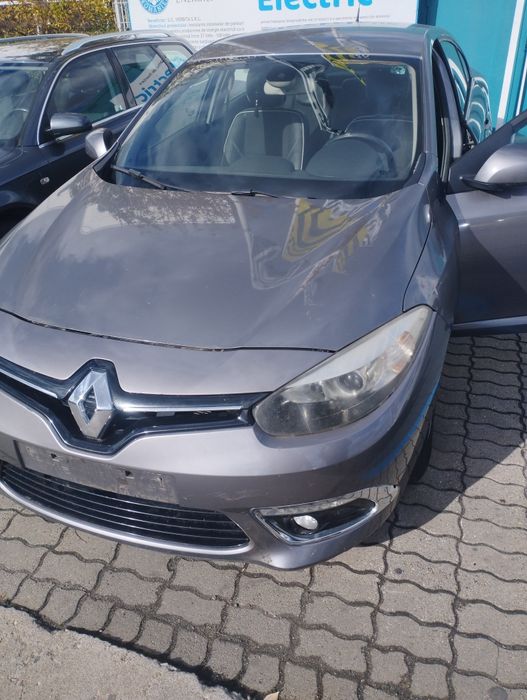 Bara fata capota aripa far Renault fluence