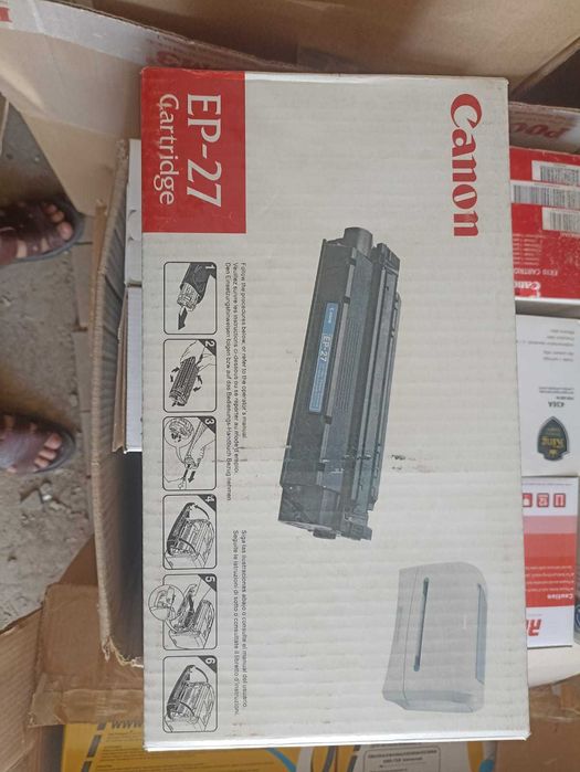 Картриджы, тонер.