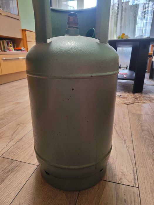 Продавам Газова бутилка за пропан бутан от по големите за 21л.