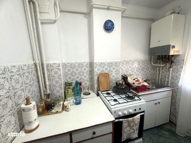 Apartament 3 camere etaj 1 zona BCR
