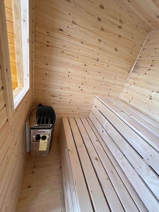 Pachet Sauna Cub & Ciubar Jacuzzi