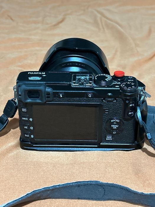 Fujifilm X-E2 / Vitrox 85mm f1.4