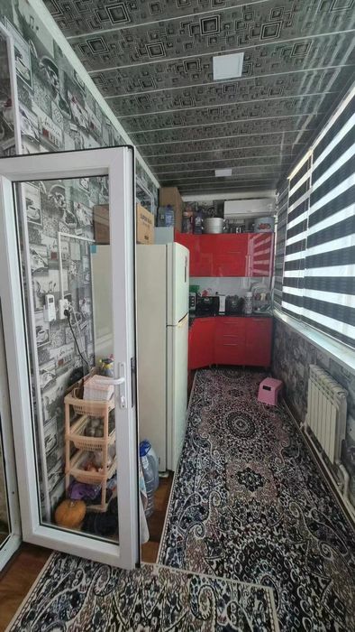 3 xona 2 qavat 100 kvadrat uy sotiladi Gulistonda