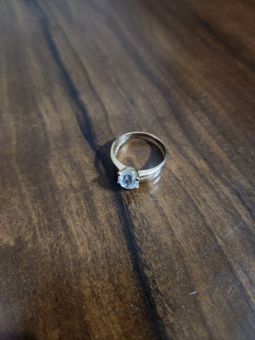 Продаётся золотое кольцо!