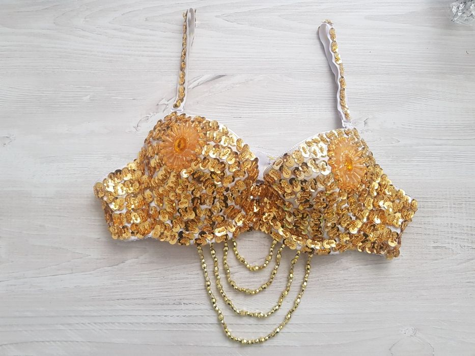 Costum oriental nou galben