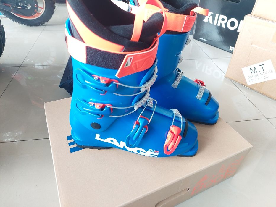 ски обувки LANGE