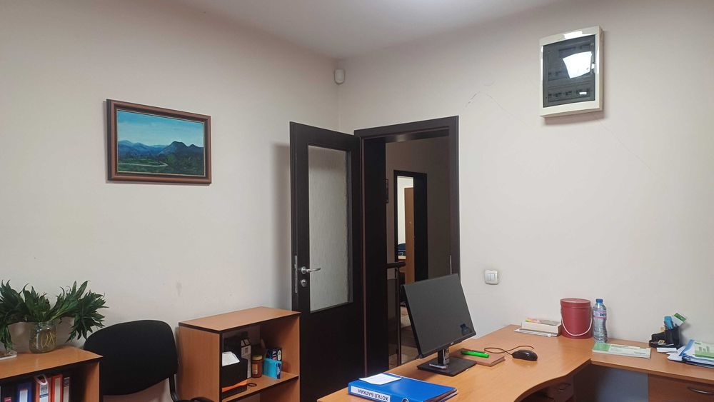 Продава се Офис в София, Оборище - 246 кв.м за 3202 €/кв.м - Снимка #4