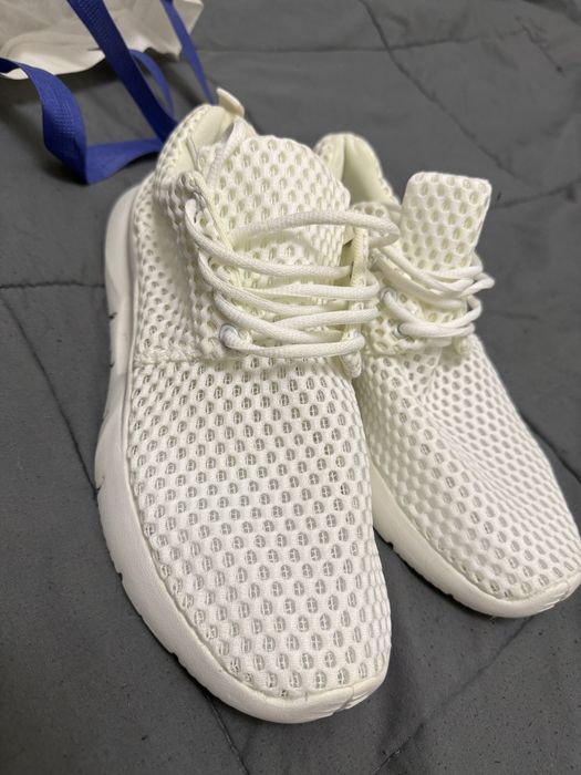 Летни бели маратонки и обувки тип Adidas Yeezy