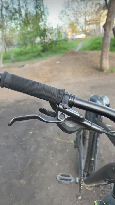 Vând bicicletă rockrider 530