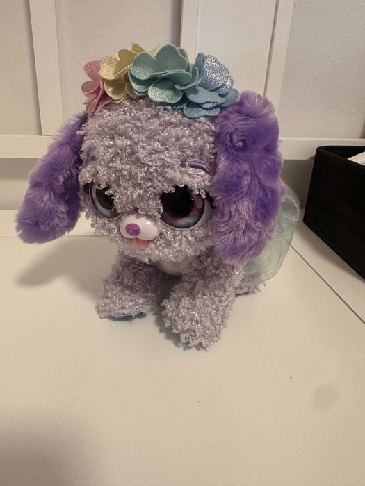 Интерактивно куче Present pets