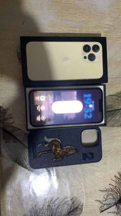 Продам 13 про 256